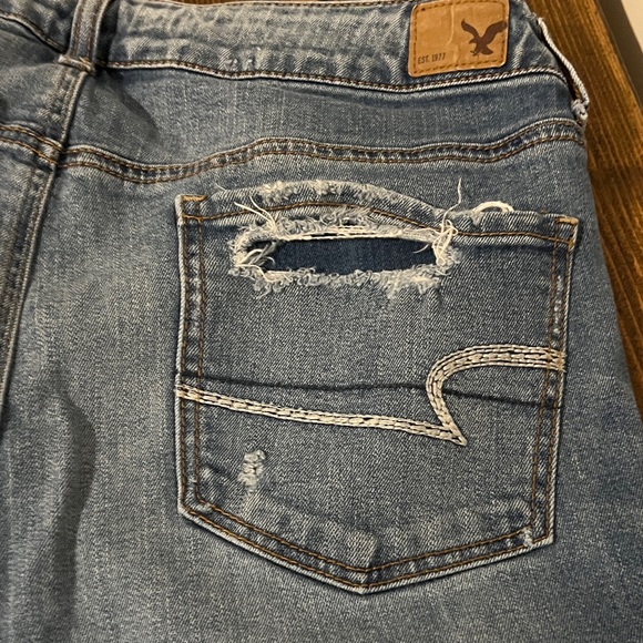 American Eagle Outfitters Dark Wash Boyfriend Jeans - Picture 6 of 7